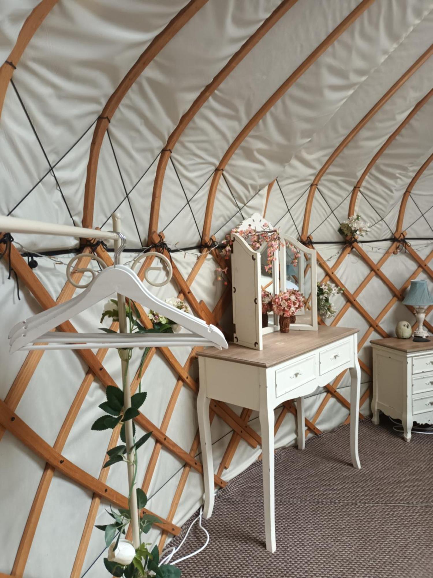 Gingerbread Cottage Yurts Dereham Ngoại thất bức ảnh
